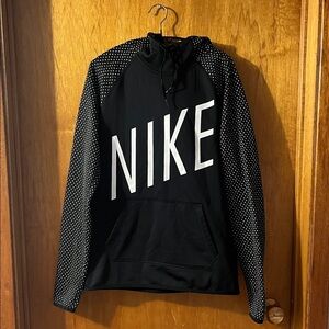 Nike Black and White Men's Sweater Small